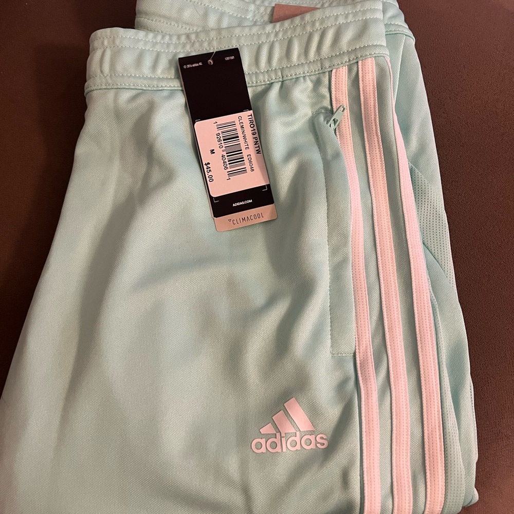 Adidas tiro19
